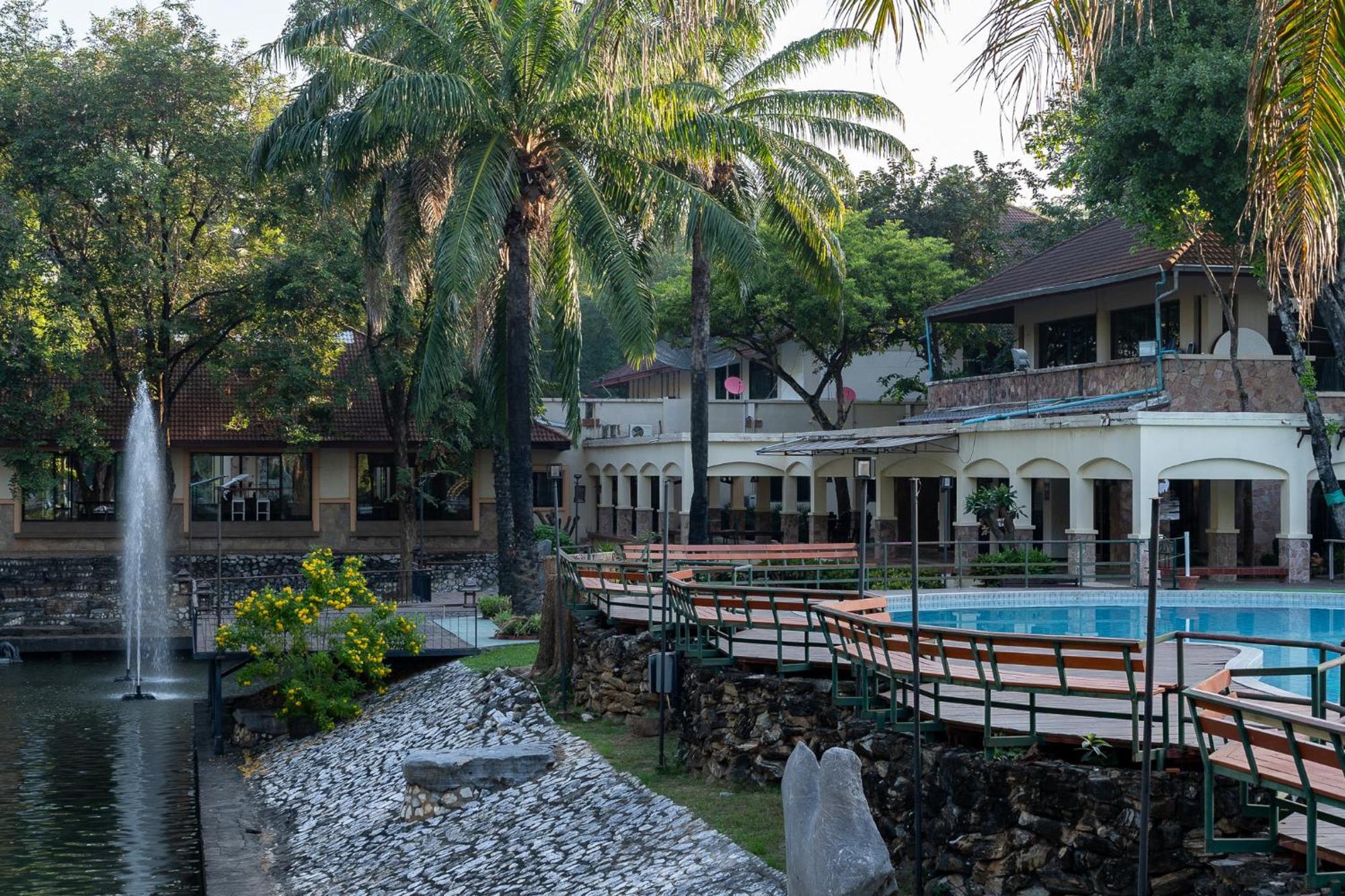 Pung-Waan Resort & Spa Канчанабури Экстерьер фото